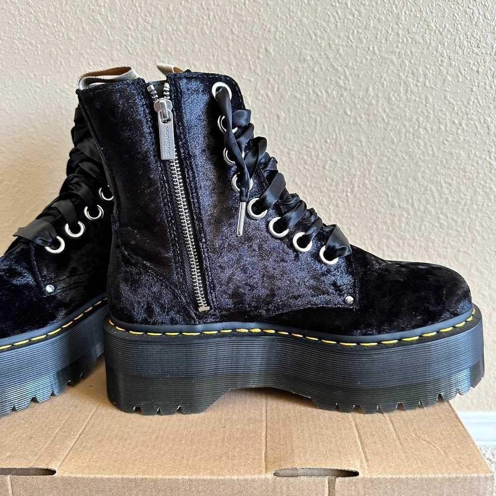 US 9 Dr. Martens Vegan Jadon Boot Max Crushed Vel… - image 3