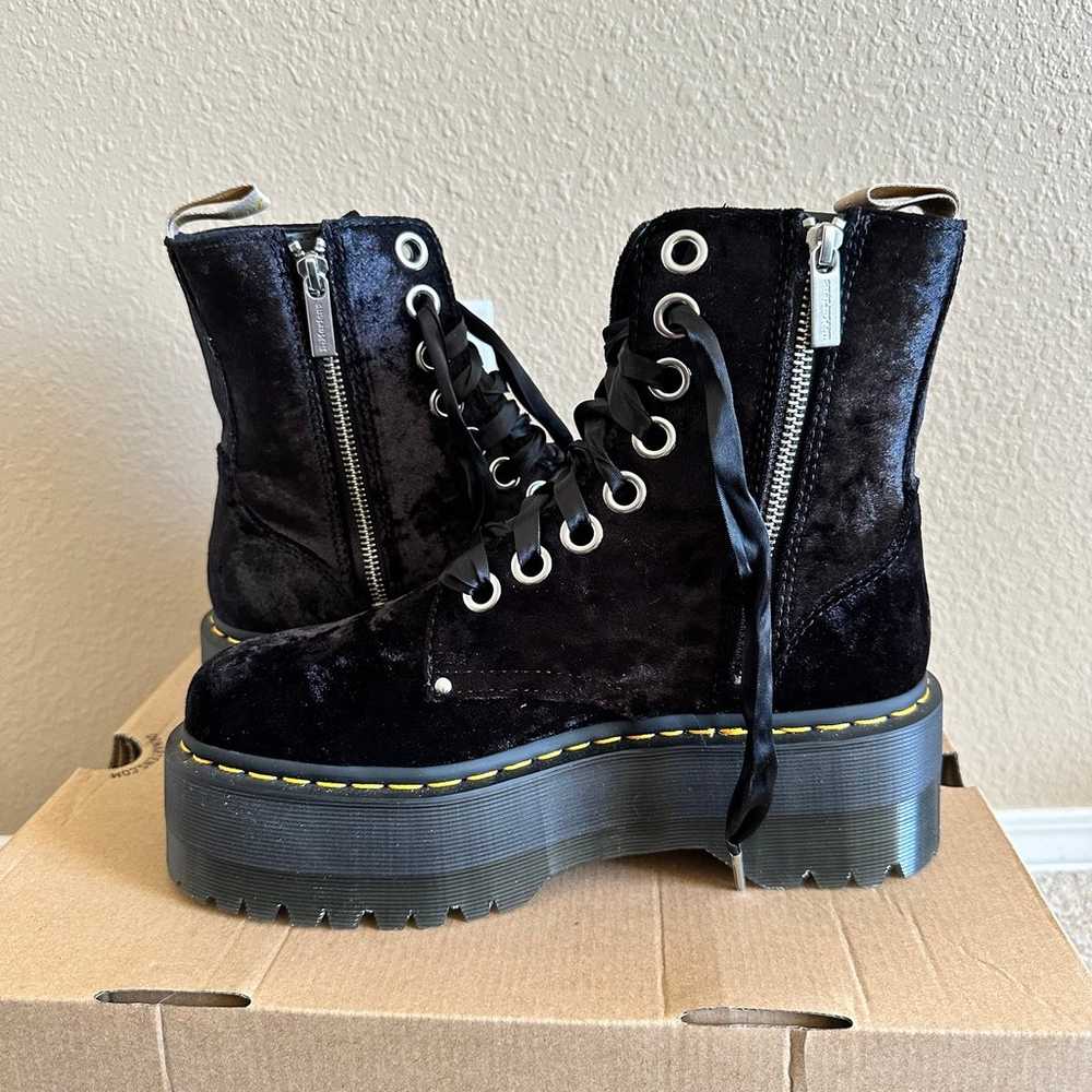 US 9 Dr. Martens Vegan Jadon Boot Max Crushed Vel… - image 7