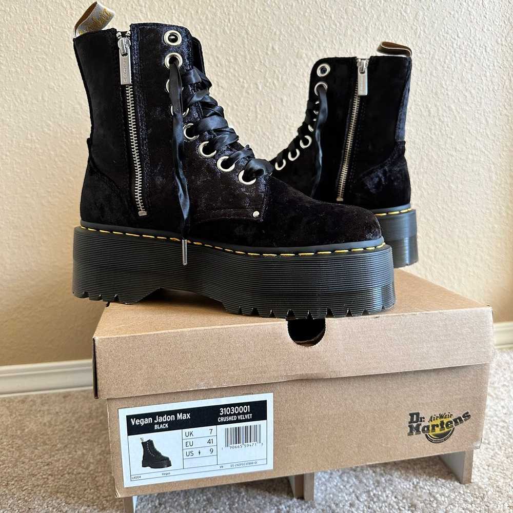 US 9 Dr. Martens Vegan Jadon Boot Max Crushed Vel… - image 8