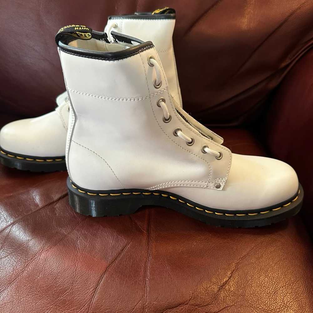 NWOT Dr. Martens White 1460 Twin Zip Air Wair Lea… - image 9