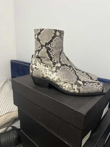 Misbhv Iggy cowboy boots grey/black python