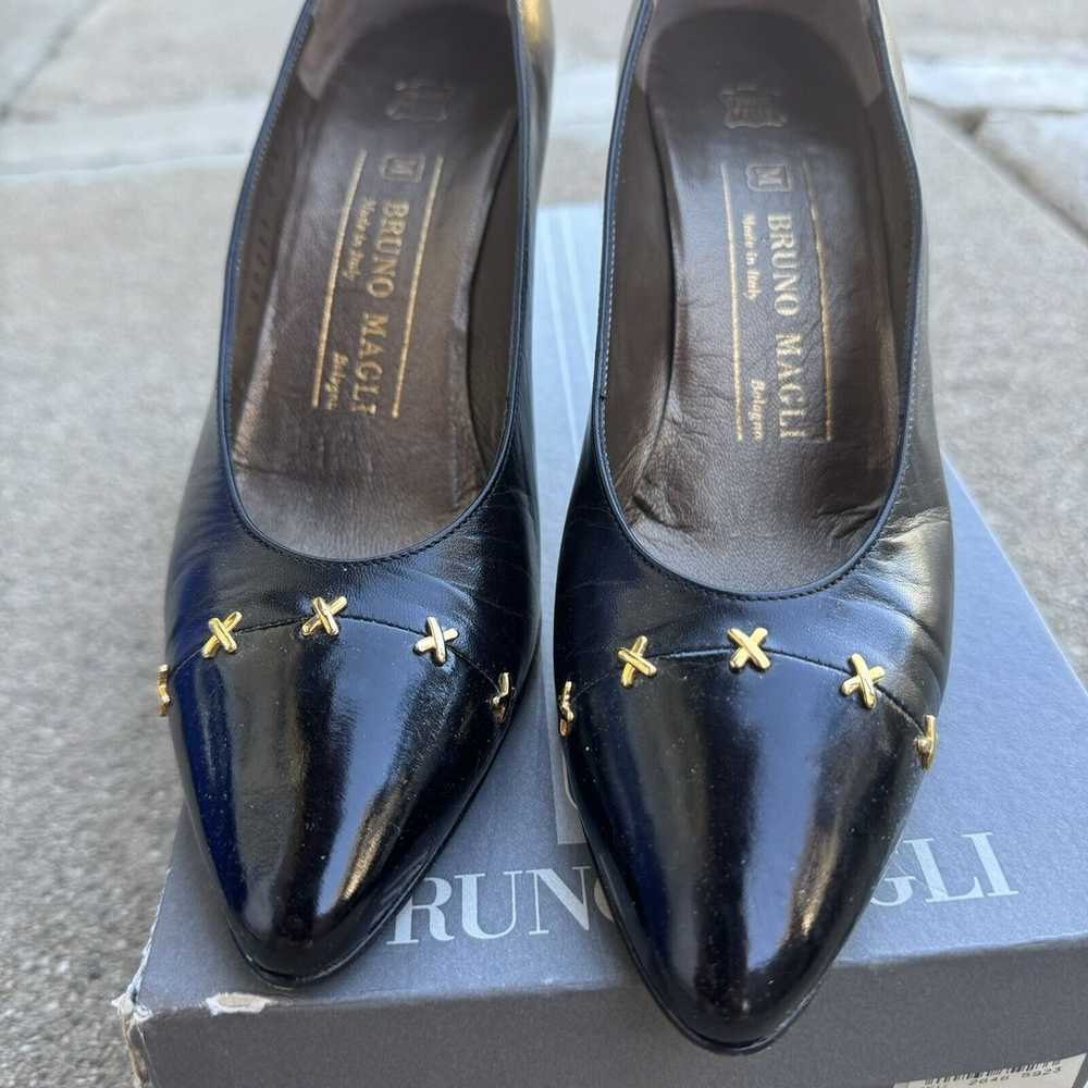 Vintage Bruno Magli Posti Black Studded Pumps Siz… - image 2