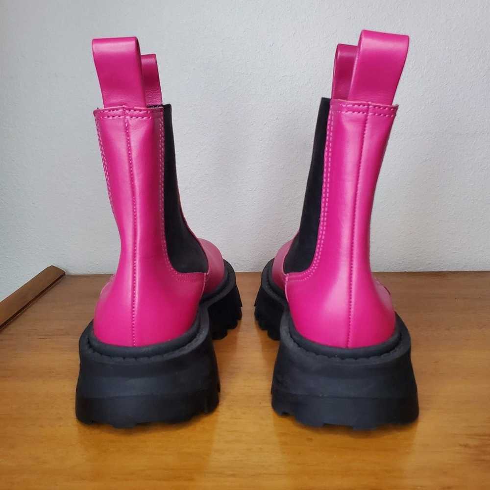 SIMON MILLER Pink Scrambler Boots Pull On Leather… - image 4