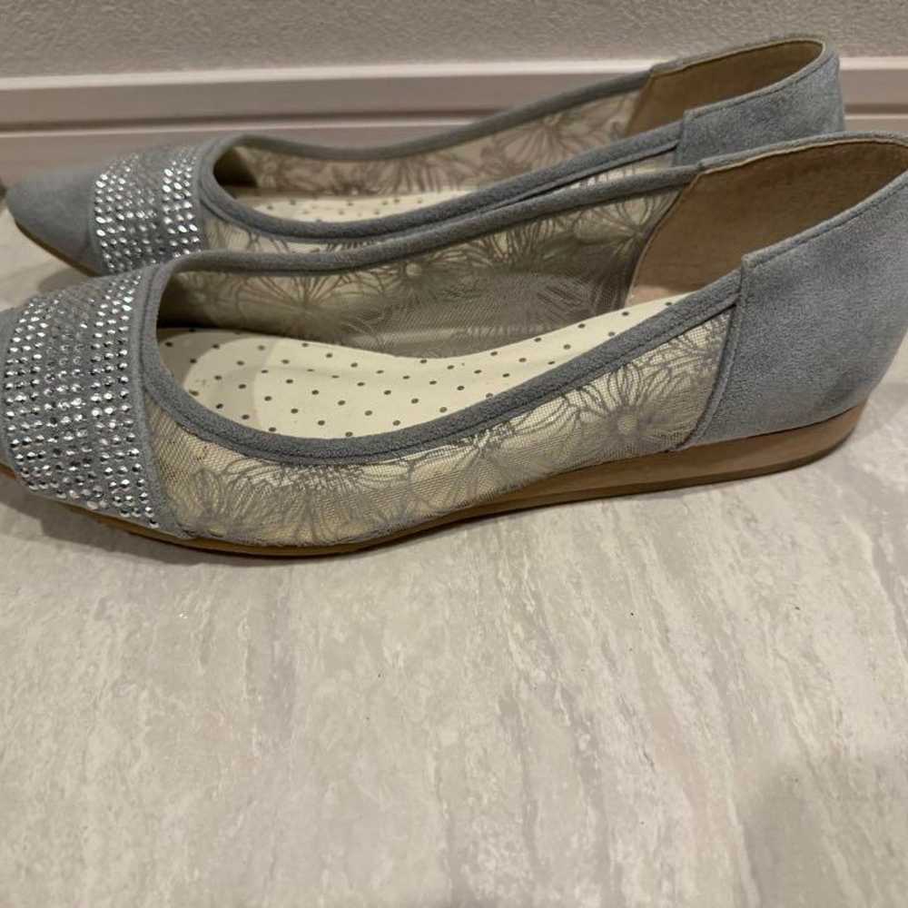 Vanity Beauty Gray Stone Flat Shoes Pumps - image 3