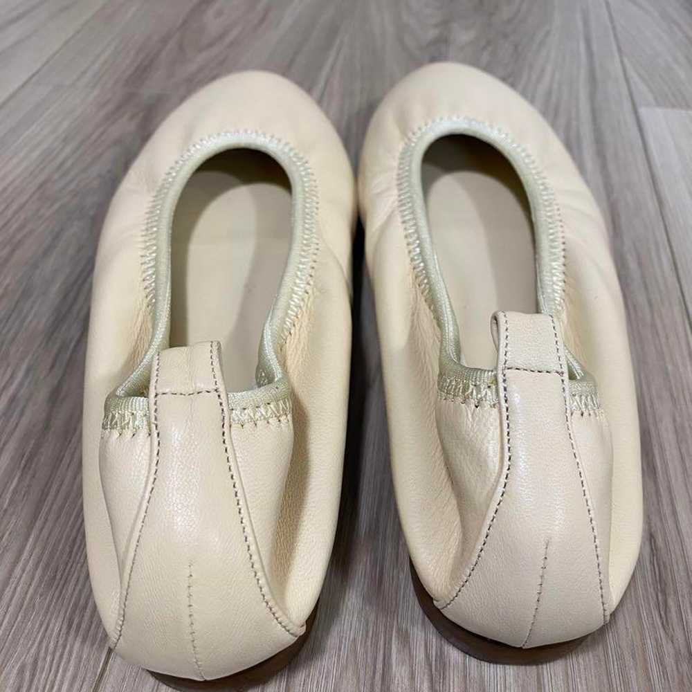 Odette and Odile flat shoes beige 23.5cm. - image 2