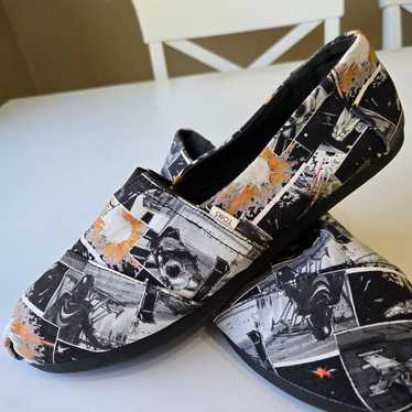 TOMS × Star Wars slip on flats