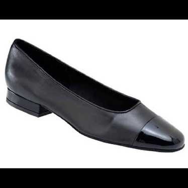 New VANELI FC-313 Flats Black