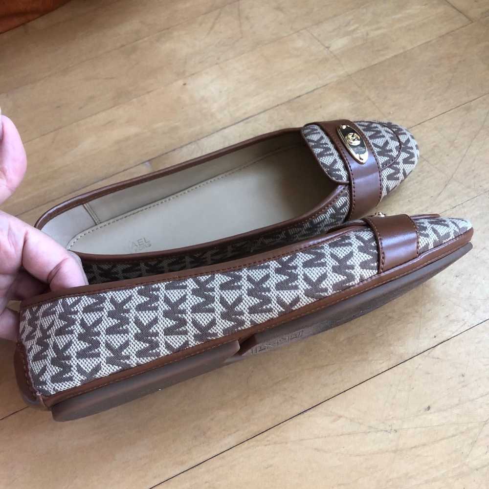 Michael Kors Monogram flat shoes size size 10 - image 6