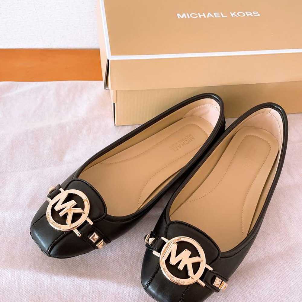 Michael Kors pumps. - image 1