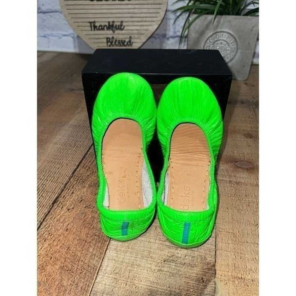 Tieks Ballet Flats  Size 5 Galactic Green Neon Ex… - image 1