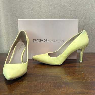 BCBGeneration Lemon Chiffon Pointed Toe Heel 8.5 - image 1