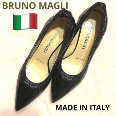 BRUNO MAGLI Black Enamel Pumps High Heels Made in 