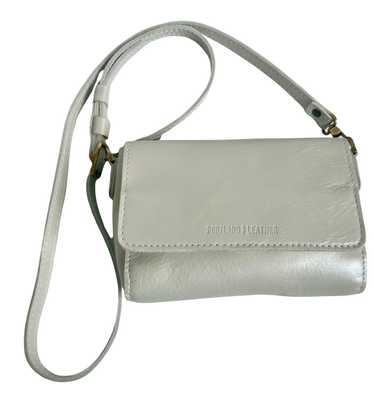 Portland Leather 'Almost Perfect' Metro Crossbody - image 1