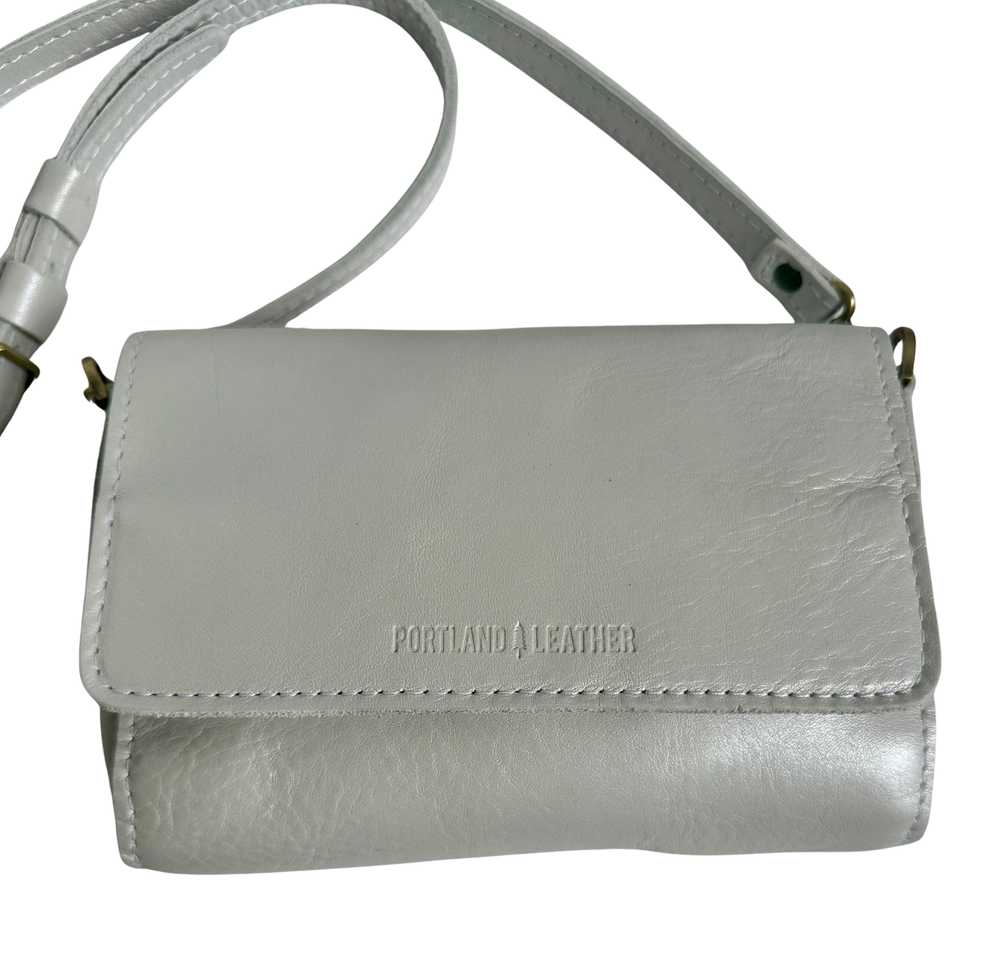 Portland Leather 'Almost Perfect' Metro Crossbody - image 3