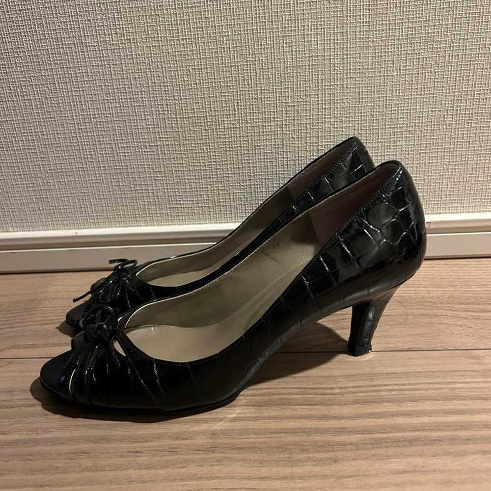 Ginza Kanematsu Black Enamel Pumps - image 2