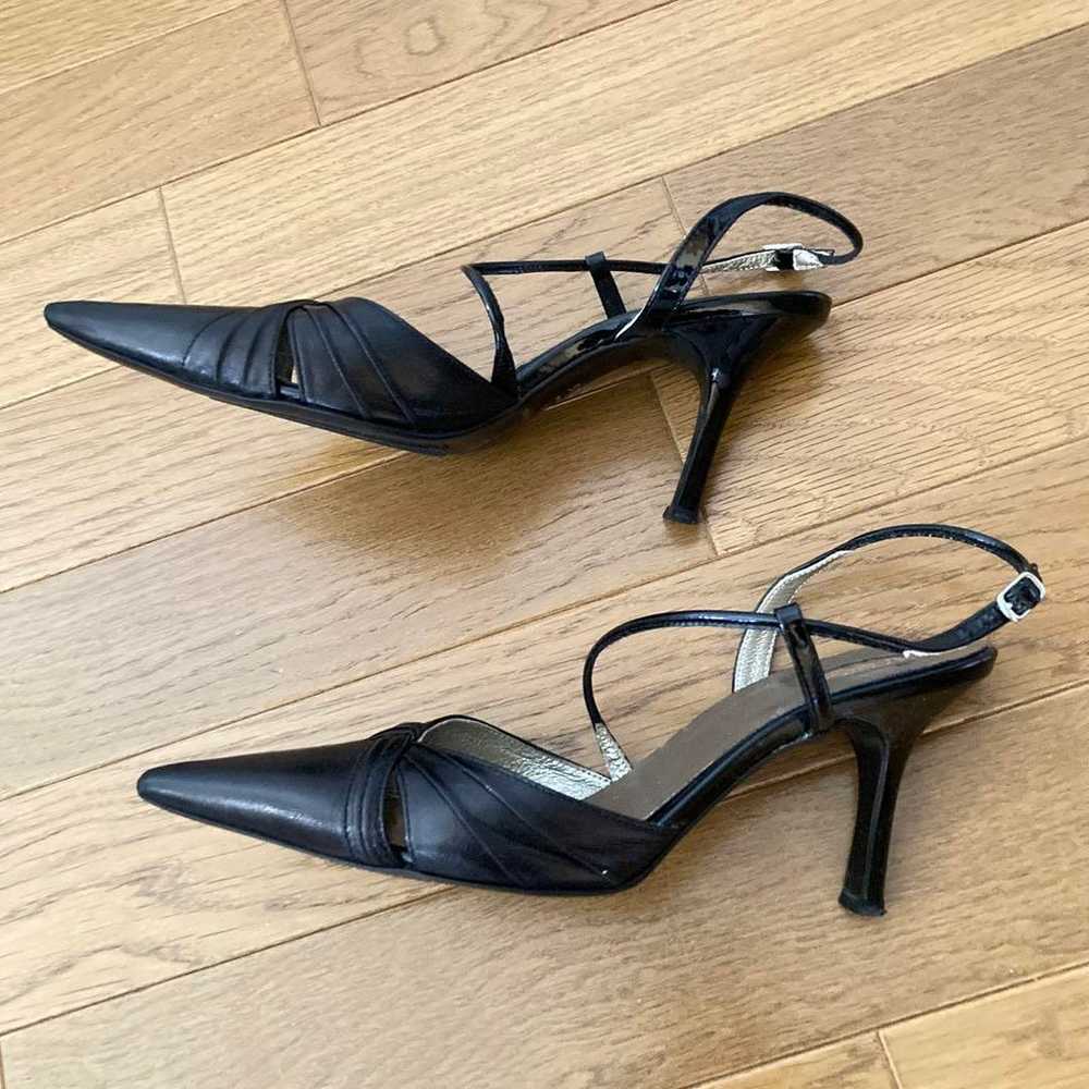 Black elegant pumps with 7cm heels. - image 3