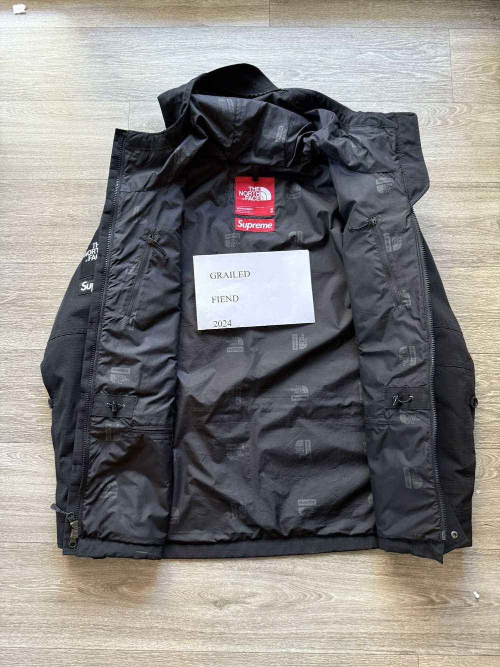 Supreme × The North Face Supreme x The North Face… - image 4