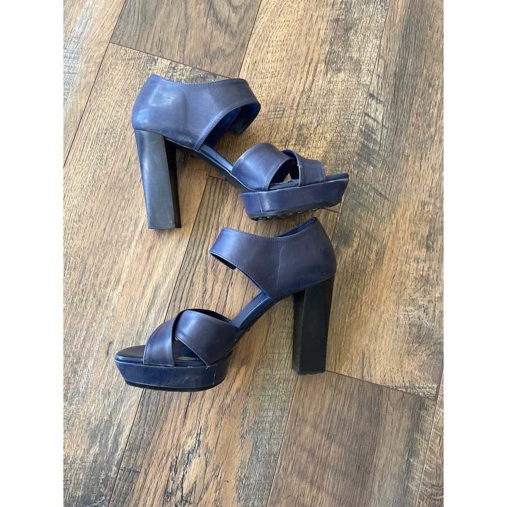 TOD’S Navy Blue Leather Platform Heels (7/37) - image 3