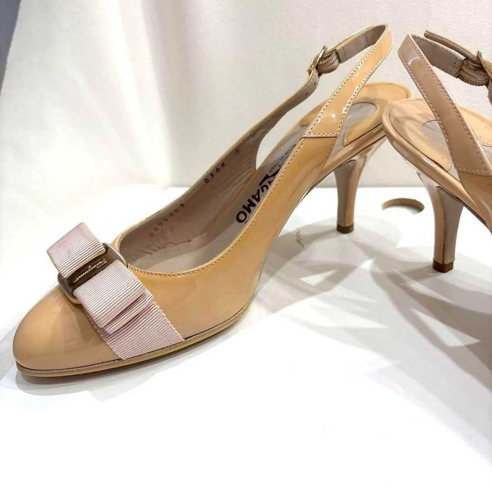 【Unused Class Price Reduction】Ferragamo Beige Pum… - image 3