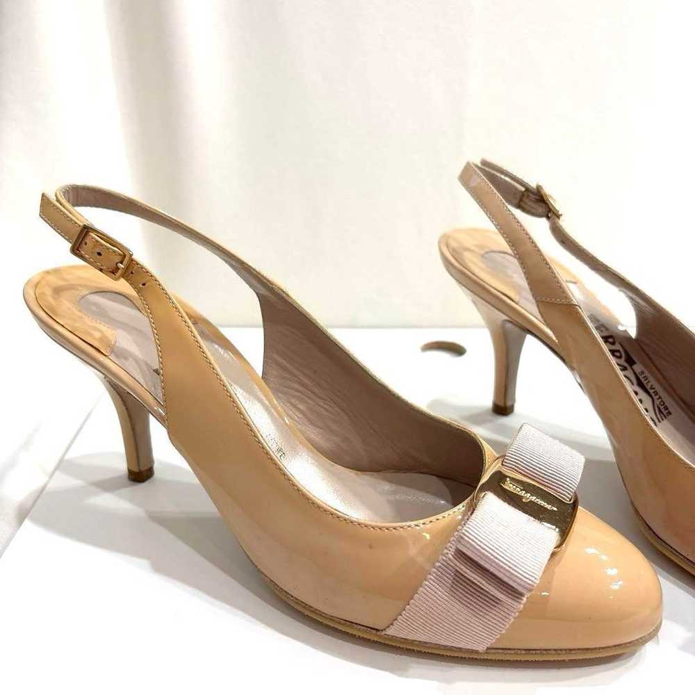 【Unused Class Price Reduction】Ferragamo Beige Pum… - image 4