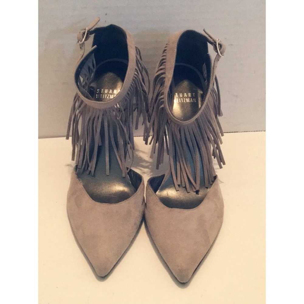 Stuart Weitzman Beige SUEDE FRINGY Ankle Strap 6.… - image 3