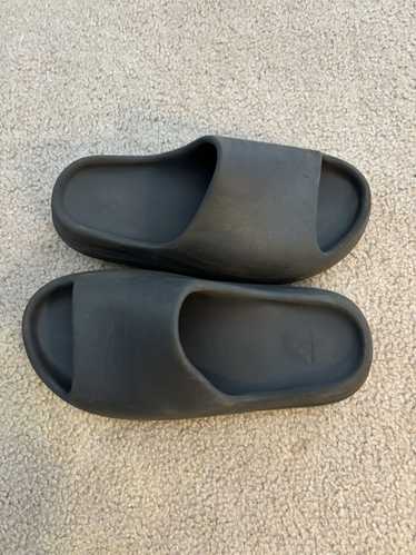 Yeezy Season Yeezy Slide Onyx