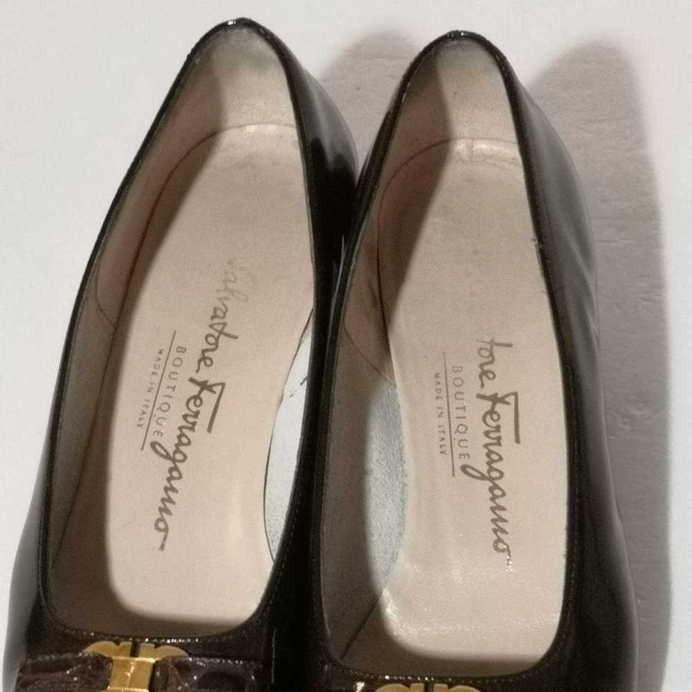 Salvatore Ferragamo pumps, brown Gancini pattern,… - image 9