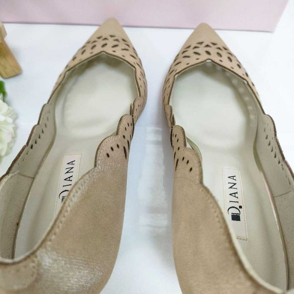 Excellent condition Diana pumps with flower cut d… - image 9