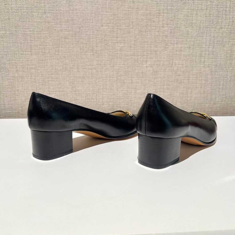 Salvatore Ferragamo Varina Gancini black pumps in… - image 4