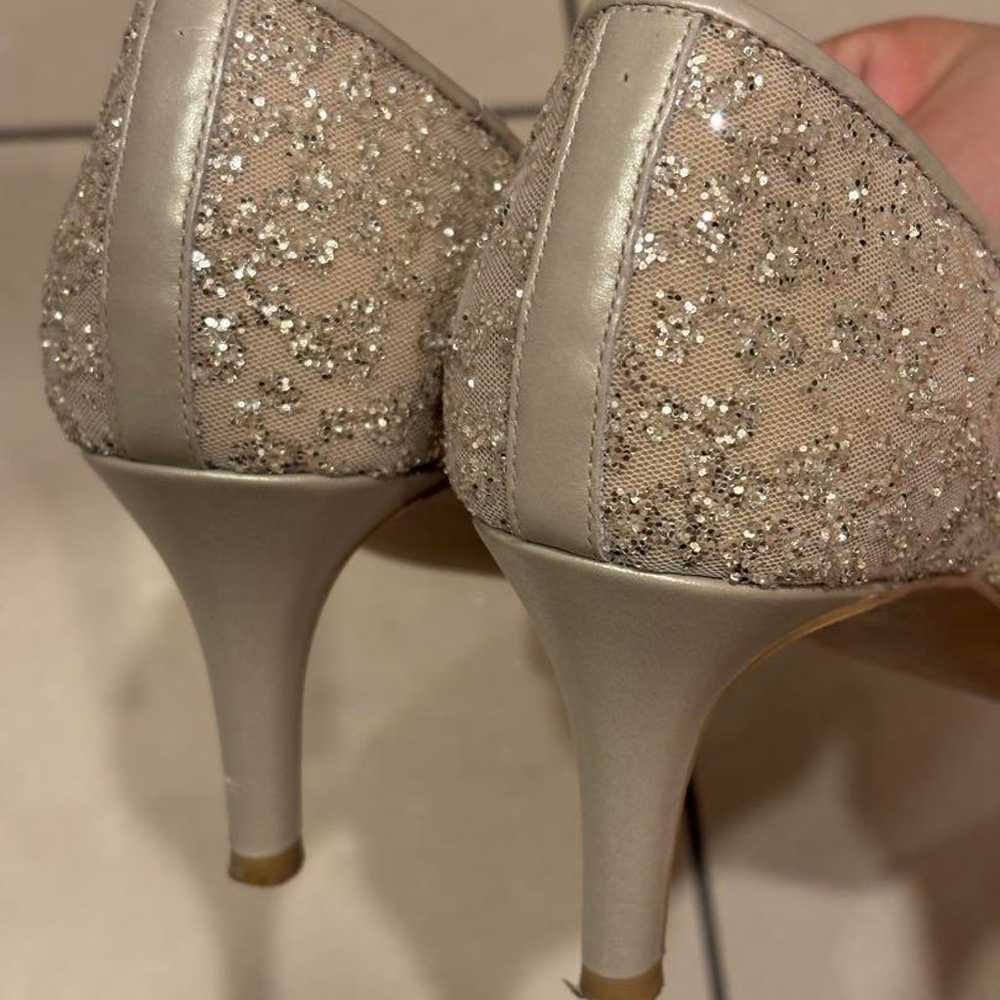 Brand new [DIANA] high heels with glitter scatter… - image 5