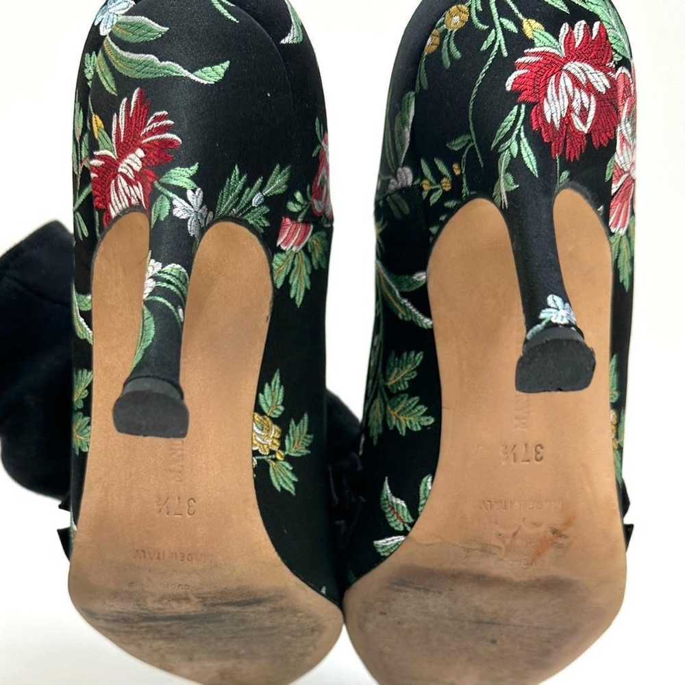 MANOLO BLAHNIK Satin Black Floral Embroidered Pum… - image 9