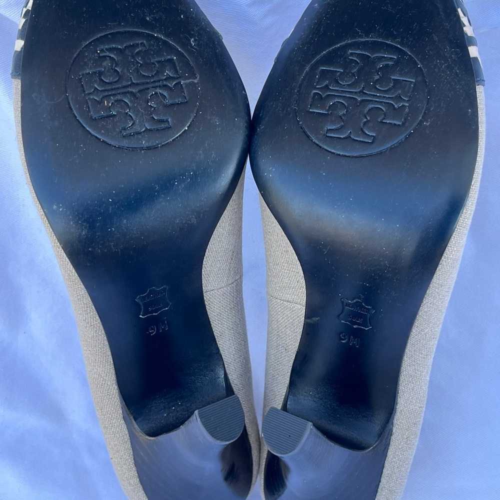 Tory Burch “SYLVIA” Linen Pump NWOB SZ 9 - image 9