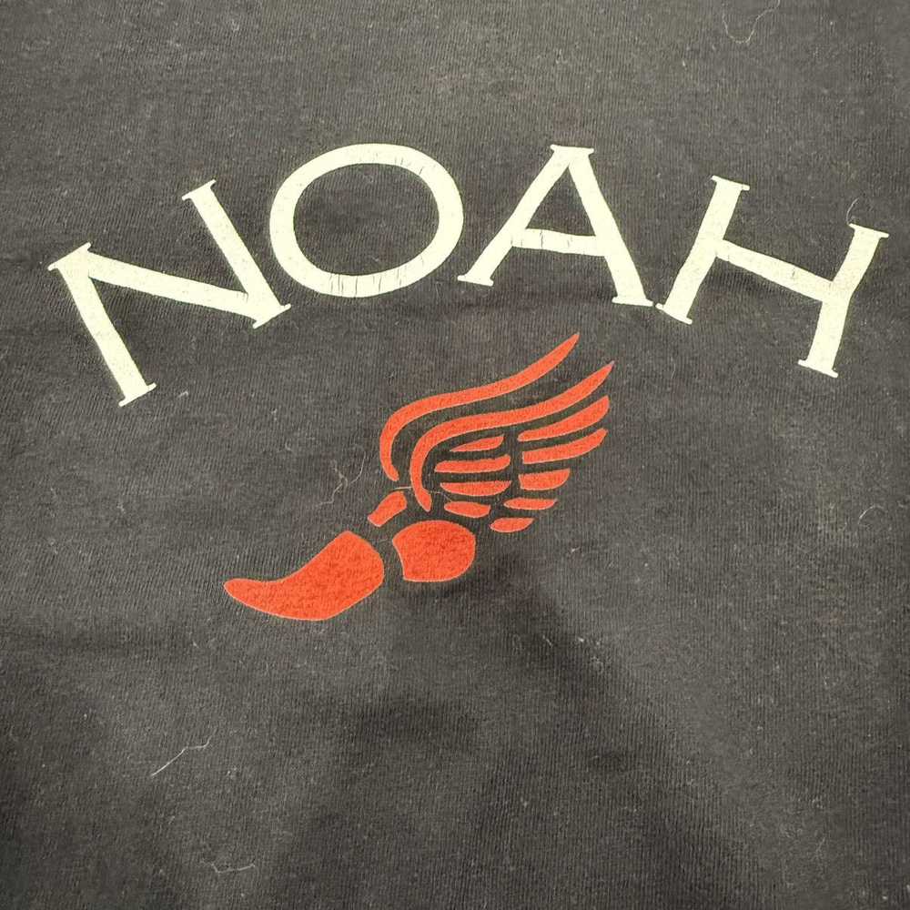 Noah Noah NY Logo T Shirt Grey Large - image 2