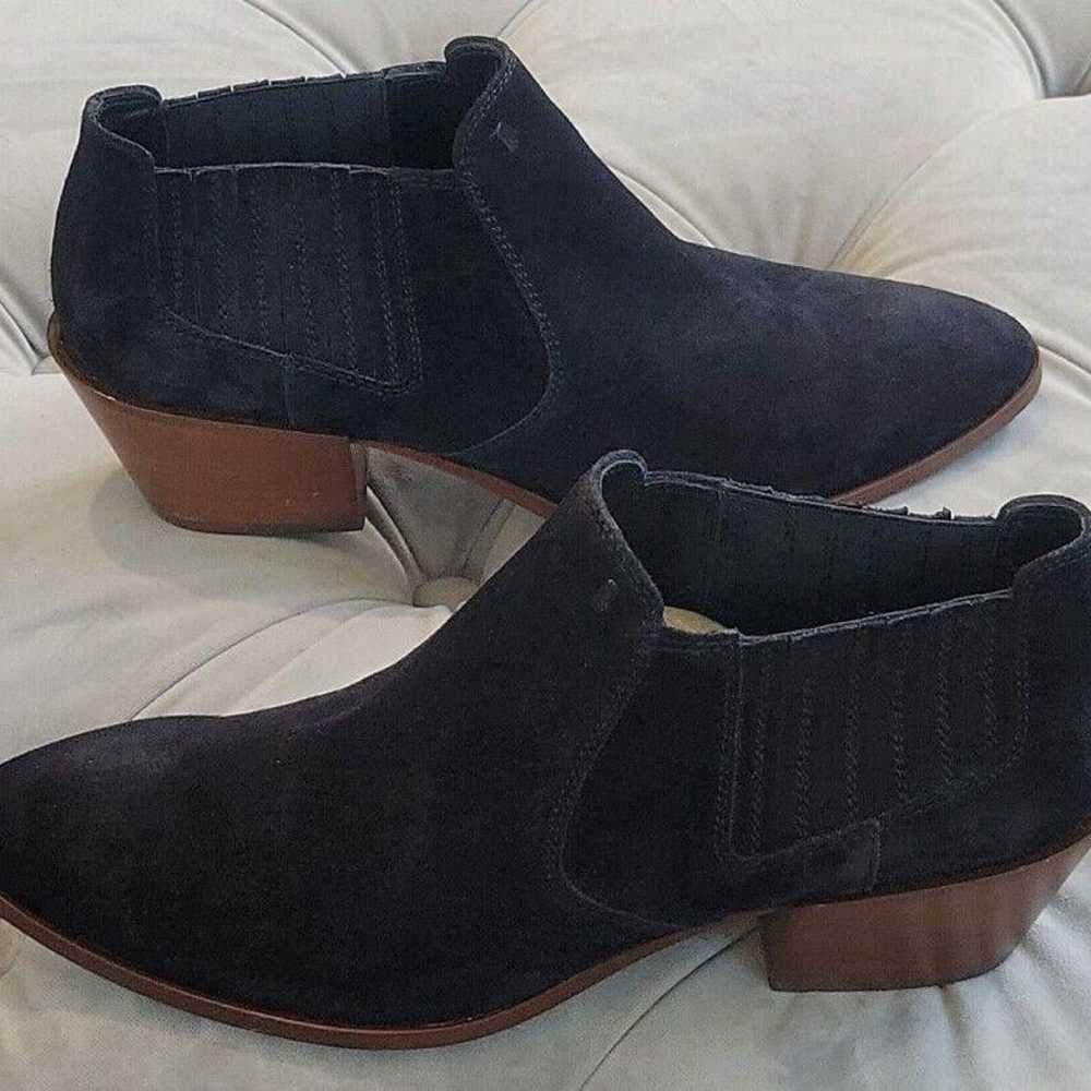 TOD'S Black Suede Low Block Heel Ankle Booties Bo… - image 1