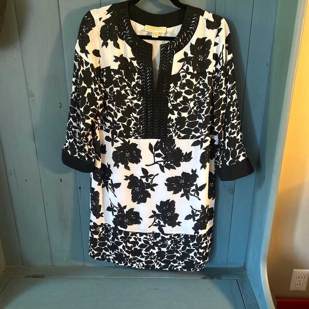 Michael Kors Black & White Floral Dress, Size 6 - image 1