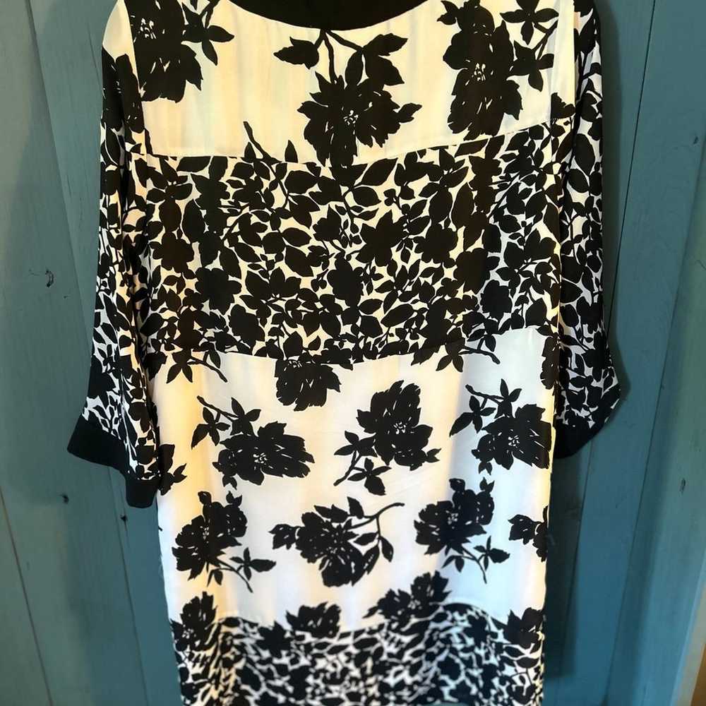 Michael Kors Black & White Floral Dress, Size 6 - image 6