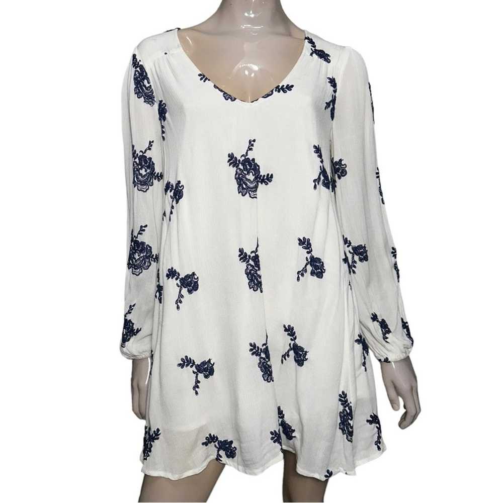 Free People Women’s Size S White Navy Blue Embroi… - image 3