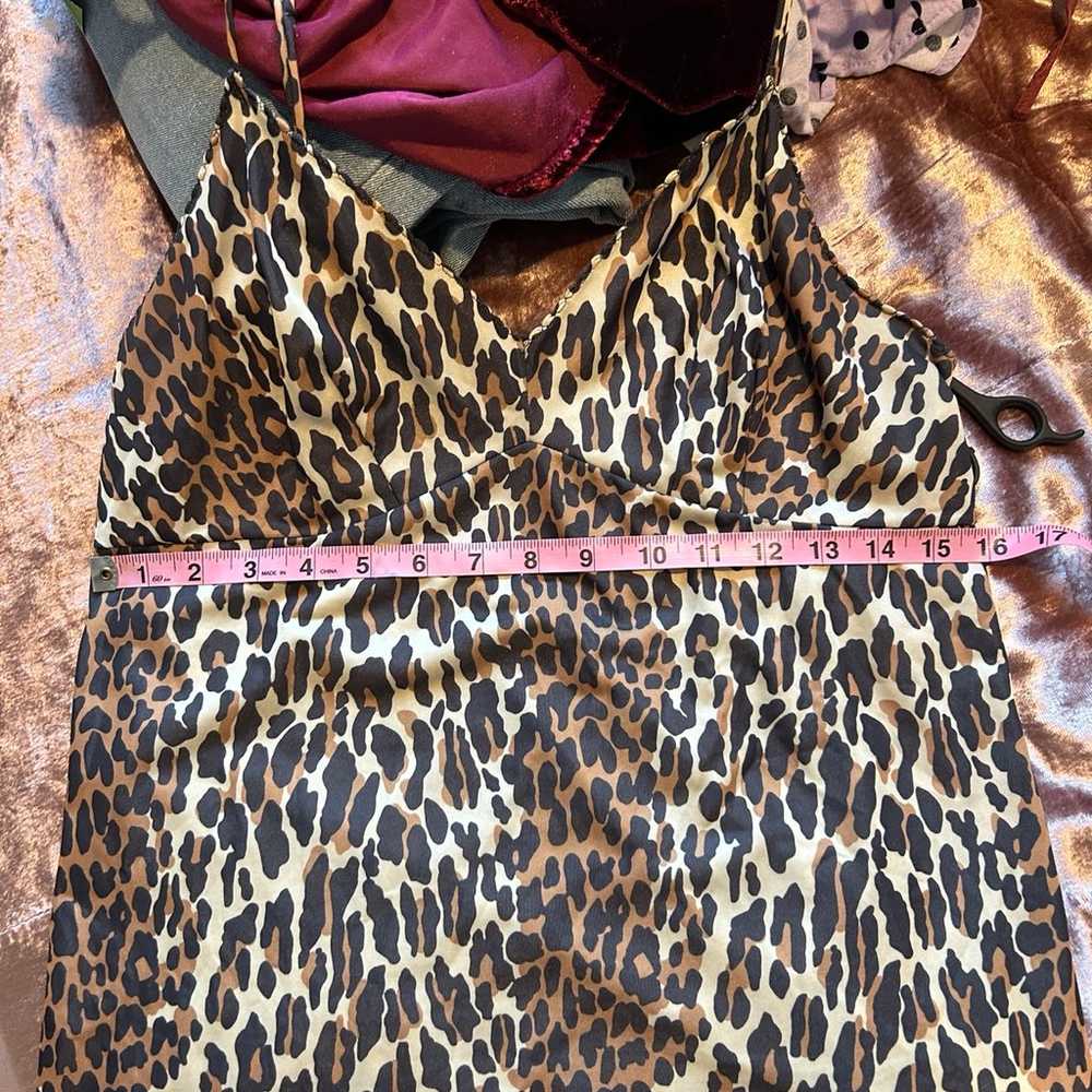 Vintage leopard print nightgown - image 3