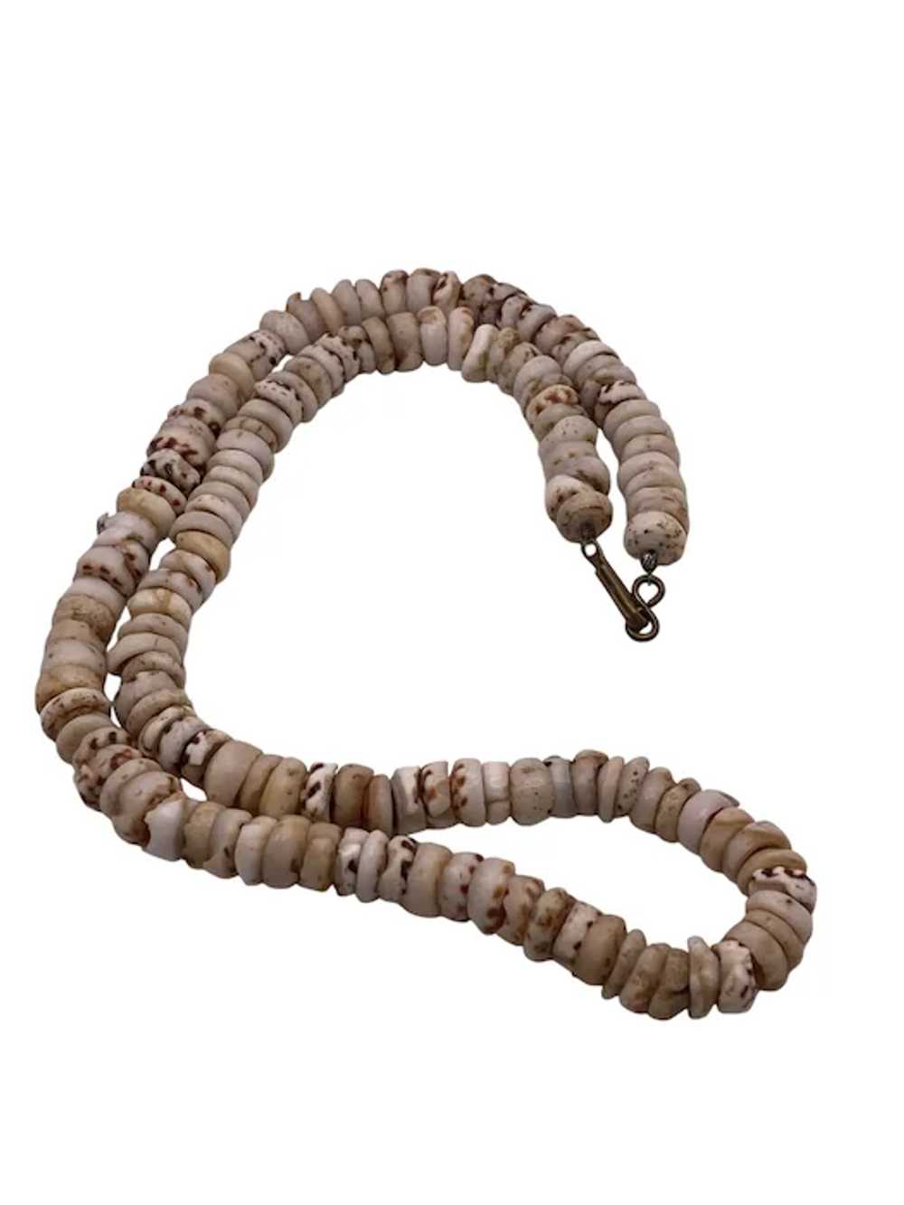 Vintage Puka Shell Bead Necklace - image 6