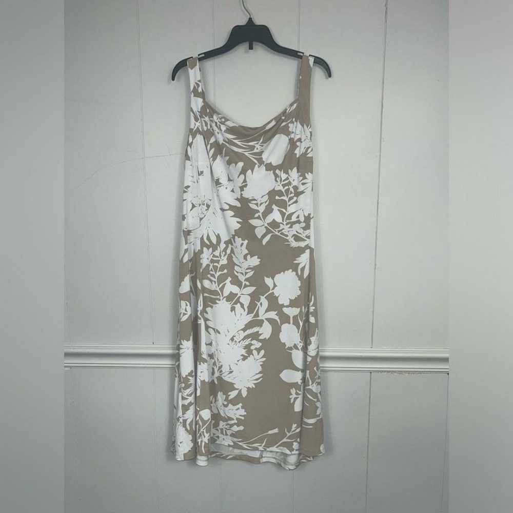 Chaps Floral Tan Sleeveless Midi Dress Size 16 - image 8