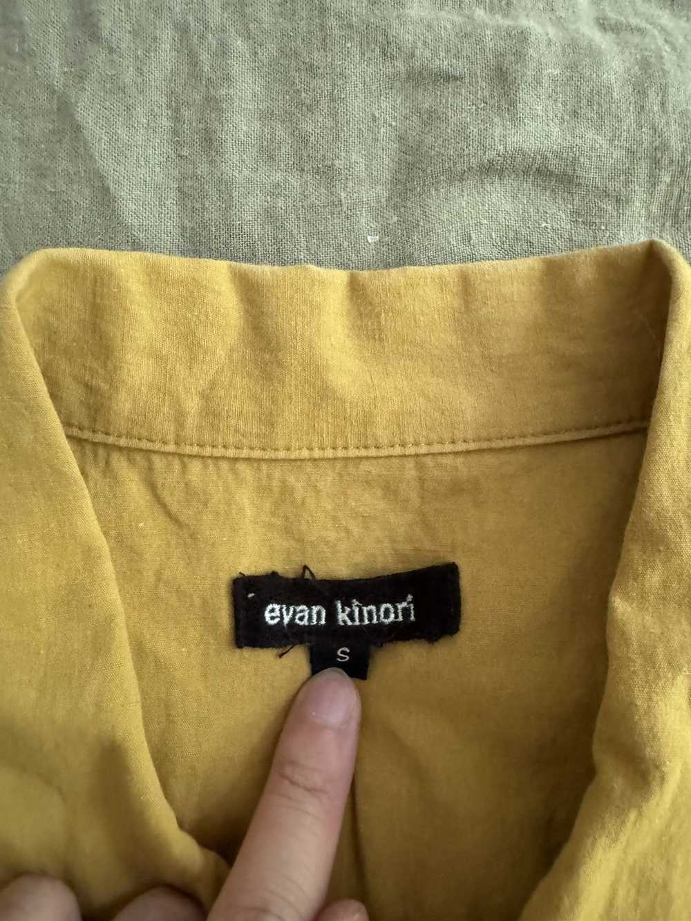 Evan Kinori Field shirt - ochre typewriter - image 2