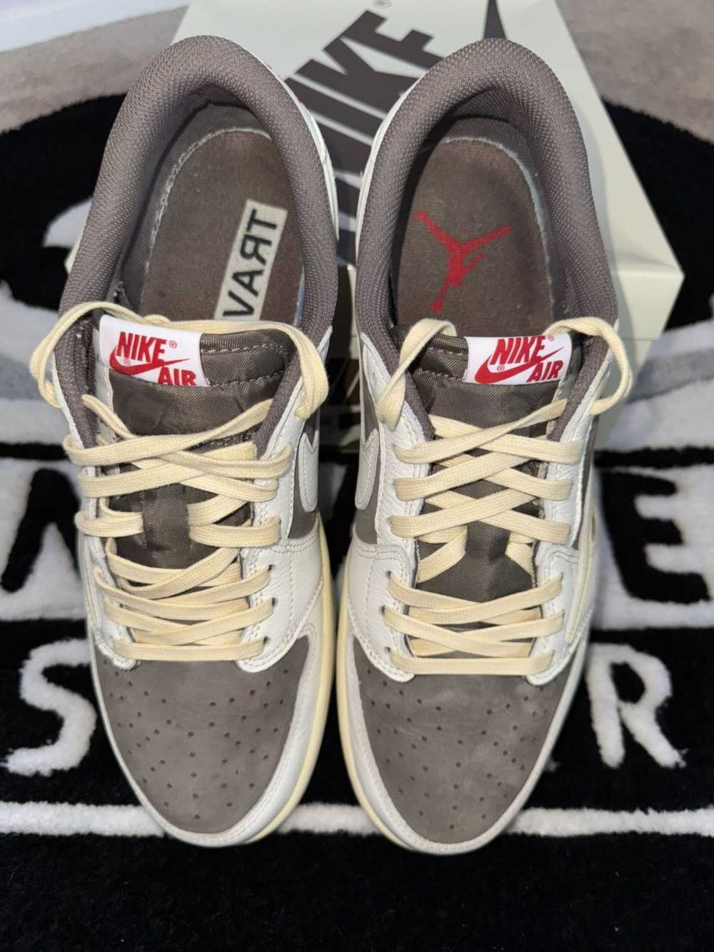 Nike × Travis Scott Jordan 1 Retro Travis Scott R… - image 2