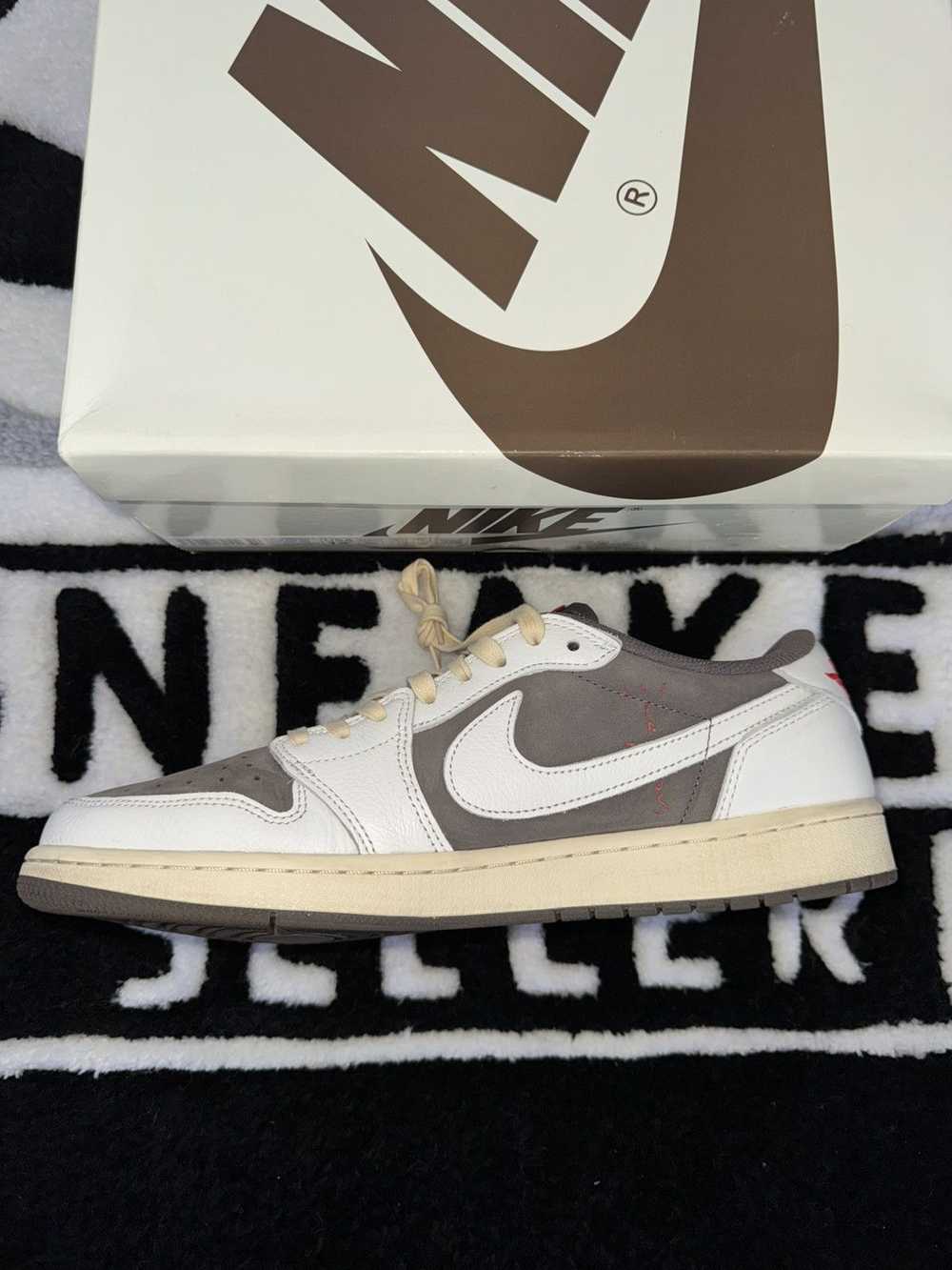 Nike × Travis Scott Jordan 1 Retro Travis Scott R… - image 6