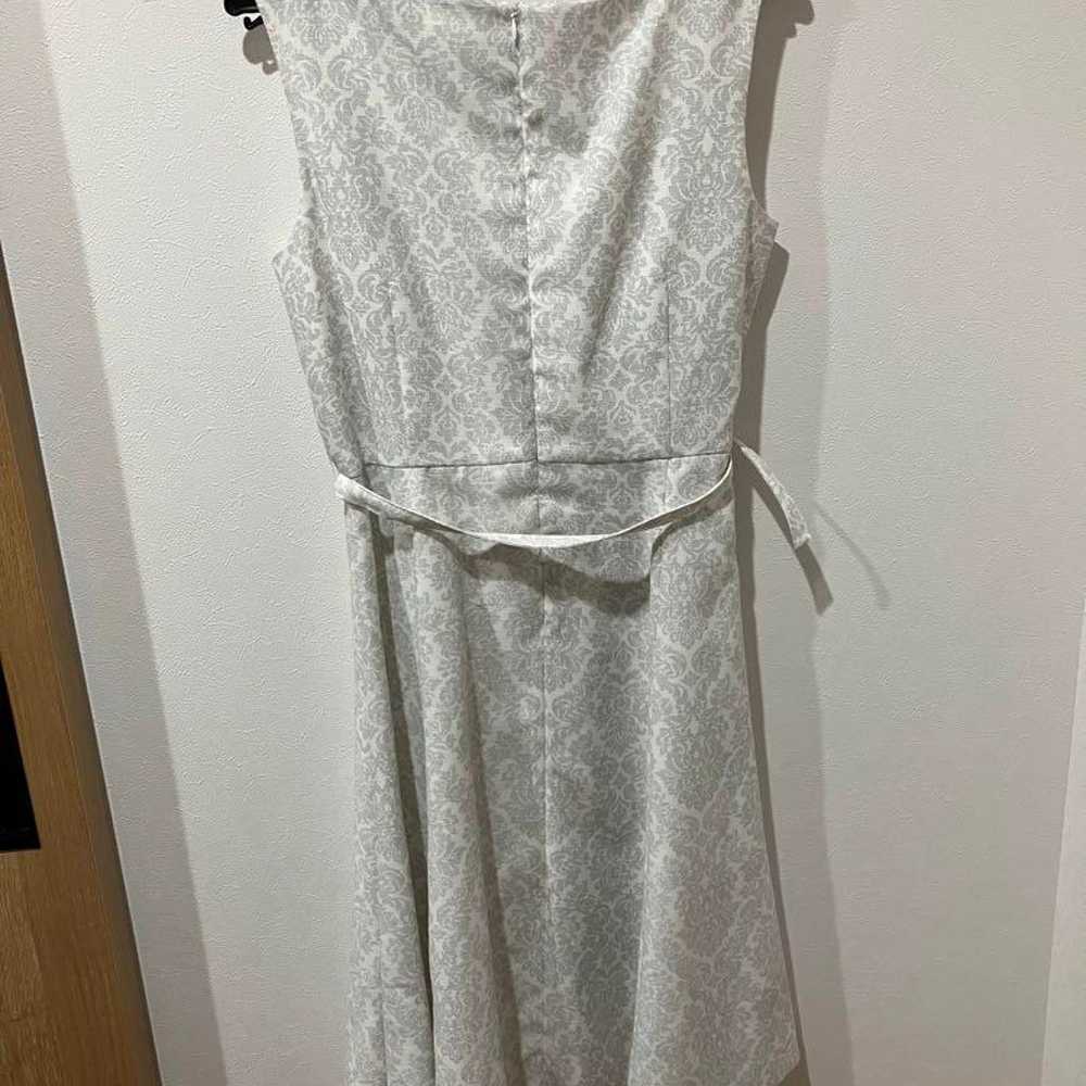 White sleeveless A-line dress. - image 2