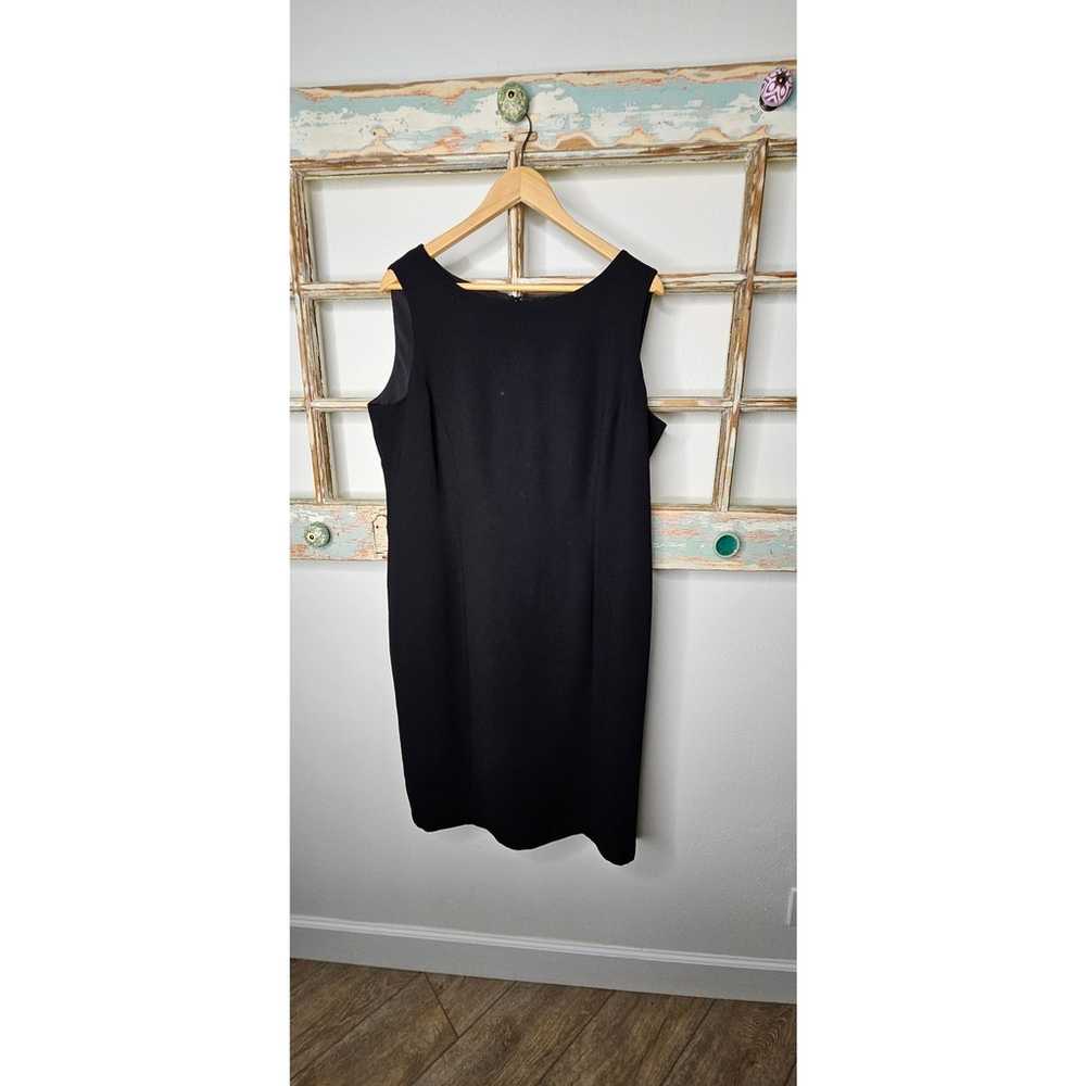 Tahari Black Knee Length Ladies Sleeveless Dress … - image 3