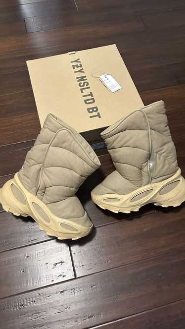 Adidas × Kanye West × Yeezy Season YEEZY NSTLD BOO