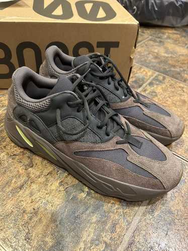 Adidas × Kanye West × Yeezy Season Yeezy boost 700