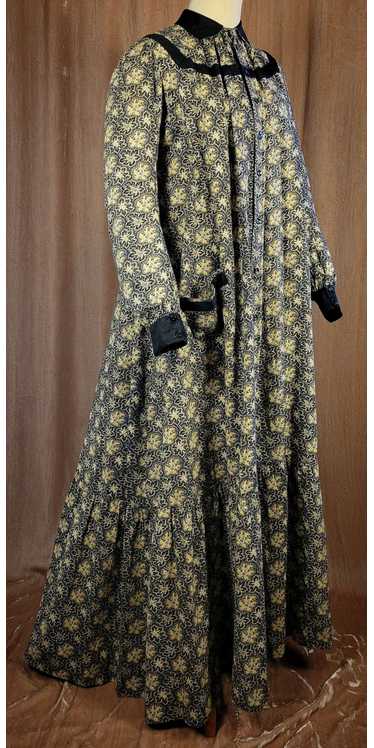 Victorian Black Cotton Calico Print Wrapper Dress