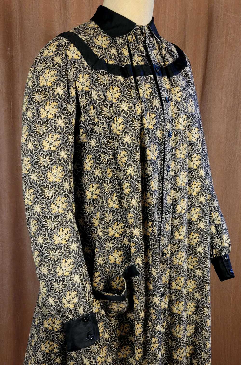 Victorian Black Cotton Calico Print Wrapper Dress - image 2