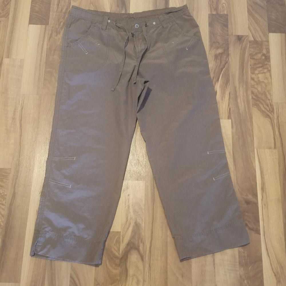 Columbia Columbia Capri Pants Size Small - image 1